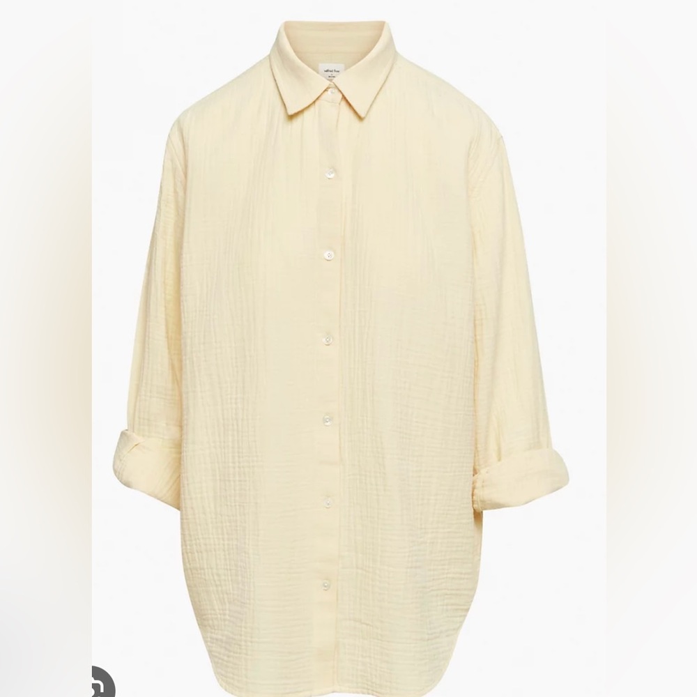 Aritzia Wilfred Free New Sail Shirt in color sundaes apricot